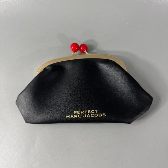 Marc Jacobs Handbags - NWOT Marc Jacob Perfect Perfume Purse